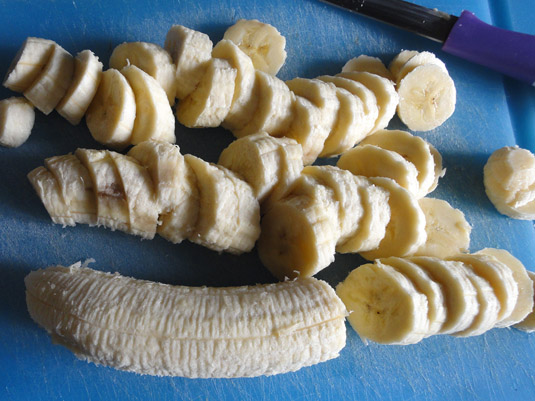 μπανάνες κομμένες σε ροδέλες