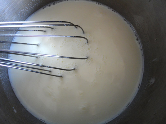 γάλα με ζελατίνη στο κατσαρολάκι