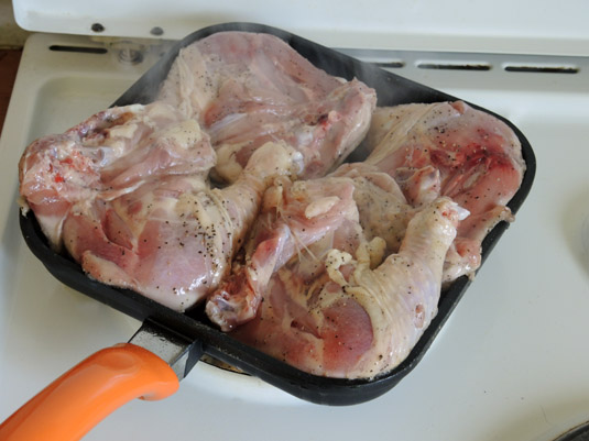 κοτόπουλο μπούτια σε τηγάνι-σχάρα