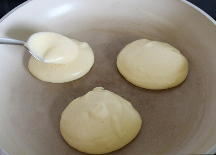 σουφλέ pancakes στο τηγάνι